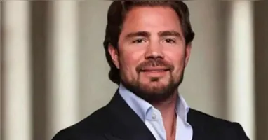 Daniel Vorcaro passou a chamar atenção das autoridades após relatos de encontros que reuniam nomes influentes da política e do setor financeiro