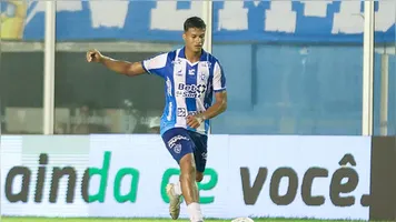 Zagueiro Iarley é um dos 14 atletas da base bicolor que vem ganhando espaço em 2026.