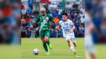 Kukri comemora gol na estreia; meia é a principal arma do Águia para manter os 100% de aproveitamento.