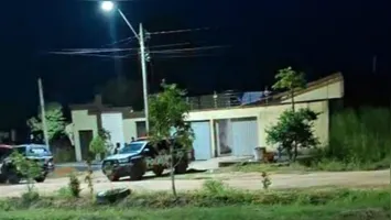 Uma intervenção policial terminou com um homem morto na noite da última segunda-feira (16),