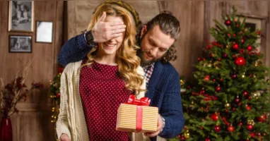Saiba o que fazer com presentes indesejados após o Natal