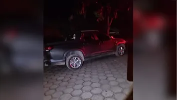 Veículo Abandonado: Após o crime, a suspeita fugiu e abandonou o veículo utilizado na ação em uma rua de Ourilândia do Norte.