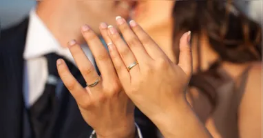 Janeiro promete movimentar a vida amorosa, trazendo oportunidades para encontros apaixonantes.