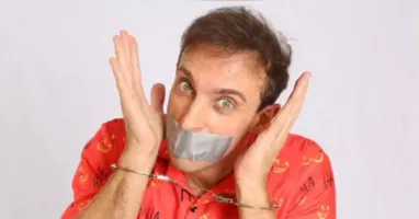 Humorista teve condenação revertida por maioria em tribunal federal