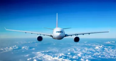 Projeto da Geo Biogas & GIZ Brasil visa produzir 500 litros de SAF/dia a partir de resíduos da cana-de-açúcar em São Paulo até 2027.