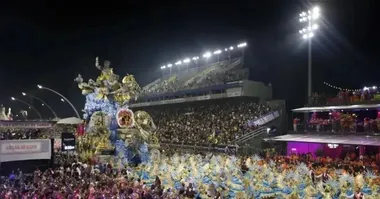 Em 2026, o carnaval será celebrado nos dias 16, 17 e 18 de fevereiro, coincidindo com o fim de semana.