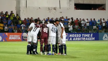 Jogadores do Remo comemoram a classificação