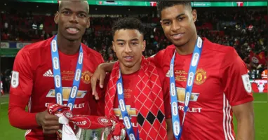 O atleta atuou ao lado de grandes estrelas do futebol mundial