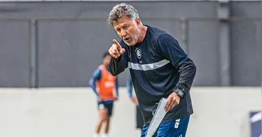 Treinador Osorio segue sem agradar o torcedor, apesar do Clube do Remo avançar à semi do Parazão.