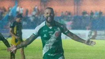 Com gol de Paulo Rangel, Tuna Luso Brasileira supera Castanhal em jogo marcado por forte chuva e garante vitória no Campeonato Paraense