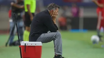 Juan Carlos Osorio é demitido do Clube do Remo após passagem conturbada e críticas da torcida
