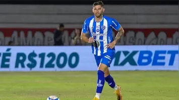 O zagueiro Yeferson Quintana irá deixar o Paysandu rumo ao futebol asiático
