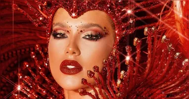 Após o susto, Virginia continuou na avenida, mas de forma mais cautelosa