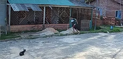 Imagem ilustrativa da notícia VÍDEO: homem ateia fogo em mulher por ciúmes em Salinópolis