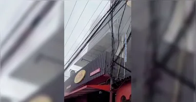 Fumaça na chaminé de estabelecimento comercial na Avenida Duque de Caxias; princípio de incêndio foi controlado sem registro de feridos no bairro do Marco, em Belém.