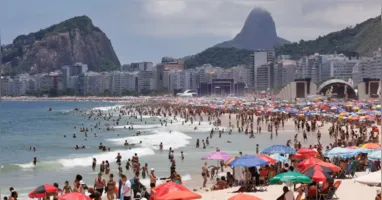 Corpo de Bombeiros do Rio de Janeiro intensifica alerta e destaca que prevenção é essencial para evitar afogamentos.