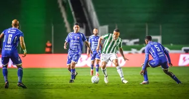 Azulão não conseguiu surpreender fora de casa e caiu na Copa do Brasil