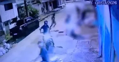 Vídeo mostra o momento em que uma torcedora do Paysandu é cercada por homens em motocicletas após a final do Campeonato Paraense, em Belém.