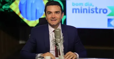 O ex-ministro aparece na terceira posição nas pesquisas de intenção de voto ao Senado pelo Pará.