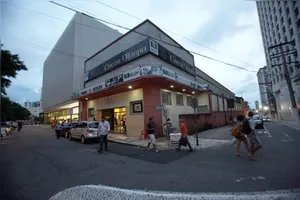 O Cine Olympia é o cinema mais antigo em atividade no Brasil.