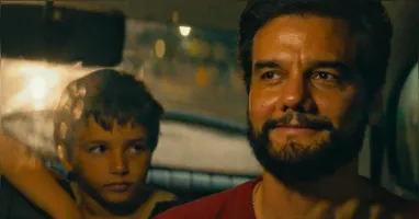 O filme dirigido por Kleber Mendonça Filho e protagonizado por Wagner Moura acompanha a trama de um professor universitário da área de tecnologia que é perseguido por um poderoso empresário, ligado ao regime militar brasileiro.