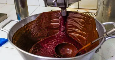 Litro do açaí médio atingiu R$ 40 em diversos pontos de Belém na primeira quinzena de março.