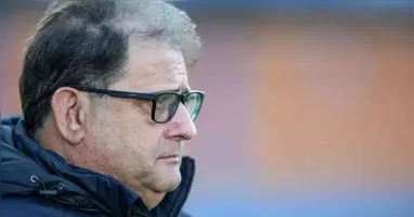 Técnico é chamado de "rei do acesso" e soma cinco conquistas de subida de divisão na carreira.