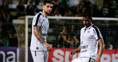Jogadores do Remo assistiram a virada do Águia