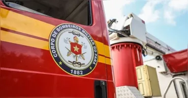 As causas do incêndio estão sendo investigadas.