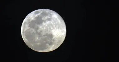 O diâmetro da Lua Cheia do mês de janeiro será de 32,92 minutos de arco, o que é considerado relativamente grande em comparação com os 29,42 minutos de arco da Microlua prevista para o dia 31 de maio próximo.