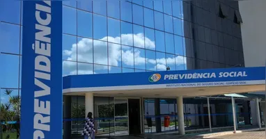 Quem recebeu o primeiro pagamento do INSS em dezembro de 2015 e constatou algum erro em sua aposentadoria tem até o fim de janeiro de 2026 para fazer o pedido da revisão.
