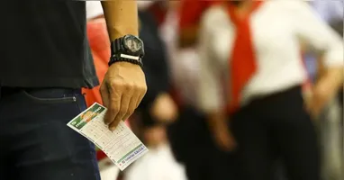 Esta é a 11ª vez consecutiva que o prêmio principal da Mega-Sena acumula.