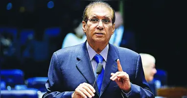 Atualmente, Jader Barbalho está cumprindo o terceiro mandato como senador pelo Pará.