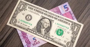 Internamente, o Brasil se beneficia de um diferencial de juros elevado e do fluxo de capital estrangeiro.