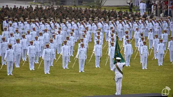 O certame da Marinha do Brasil é destinado para candidatos de ambos os sexos, com idade entre 18 e 40 anos.