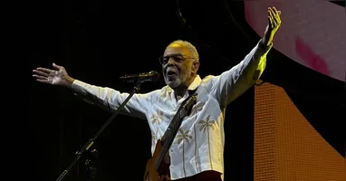 Gil controu a história durante o show da sua turnê de despedida em Belém,
