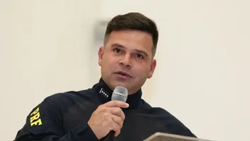 Segundo o STF, Silvinei teria arquitetado junto às forças policiais para dificultar que eleitores desfavoráveis à Jair Bolsonaro chegassem aos locais de votação no segundo turno das eleições presidenciais em 2022.