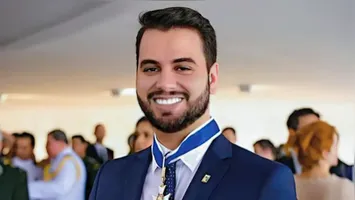 Filipe Martins e Silvinei Vasques integram o Núcleo 2 da trama golpista.