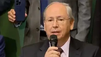 Os agentes da PF estiveram no endereço dele em São Paulo, mas não o encontraram no local.