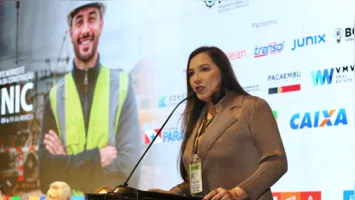 A presidente do CREA-PA, Adriana Falconeri, destacou durante o FNNIC, em Belém, que a engenharia funciona como um “termômetro do desenvolvimento”, ao impulsionar infraestrutura, serviços essenciais e qualidade de vida para a população.