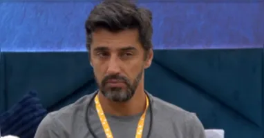 A jovem, identificada como Duda Itaparica, publicou imagens que mostram interações do participante com conteúdos compartilhados por ela na época.