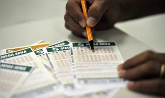 s, o prêmio principal acumulou e está estimado em R$ 105 milhões para o próximo sorteio, marcado para sábado (21).