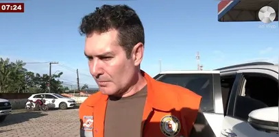 Jader Filho esteve em Marituba após alagamentos.