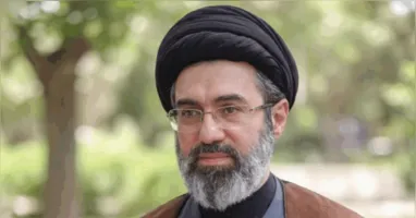 Relações entre homens no Irã são criminalizadas pela legislação islâmica e podem resultar em punições severas previstas na sharia.