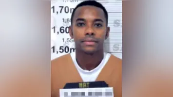 O ex-atleta foi condenado a nove anos de prisão pela justiça italiana por violência sexual coletivo ocorrido em Milão,