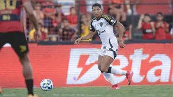 Rony comentou com bom humor seu futuro no Atlético-MG.