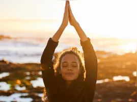 Na tradição dos povos orientais, o Sol é a fonte primária de Prana (energia vital)