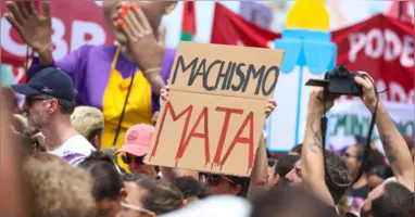 Termos como redpill, incel e machosfera fazem parte do vocabulário de comunidades online que difundem discursos de misoginia e hostilidade contra mulheres nas redes sociais.