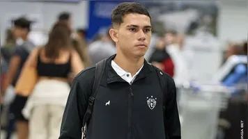 O Flamengo demonstrou interesse em adquirir 100% dos direitos, enquanto o clube paraense tenta assegurar uma porcentagem para lucrar em uma eventual negociação futura