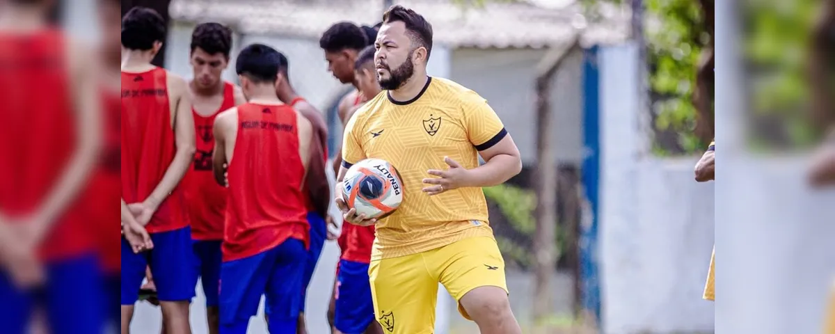 Hecton tinha apenas 33 anos e morreu na noite de quinta-feira (15), vítima do grave acidente envolvendo o ônibus que transportava a delegação sub-20 do Águia de Marabá.